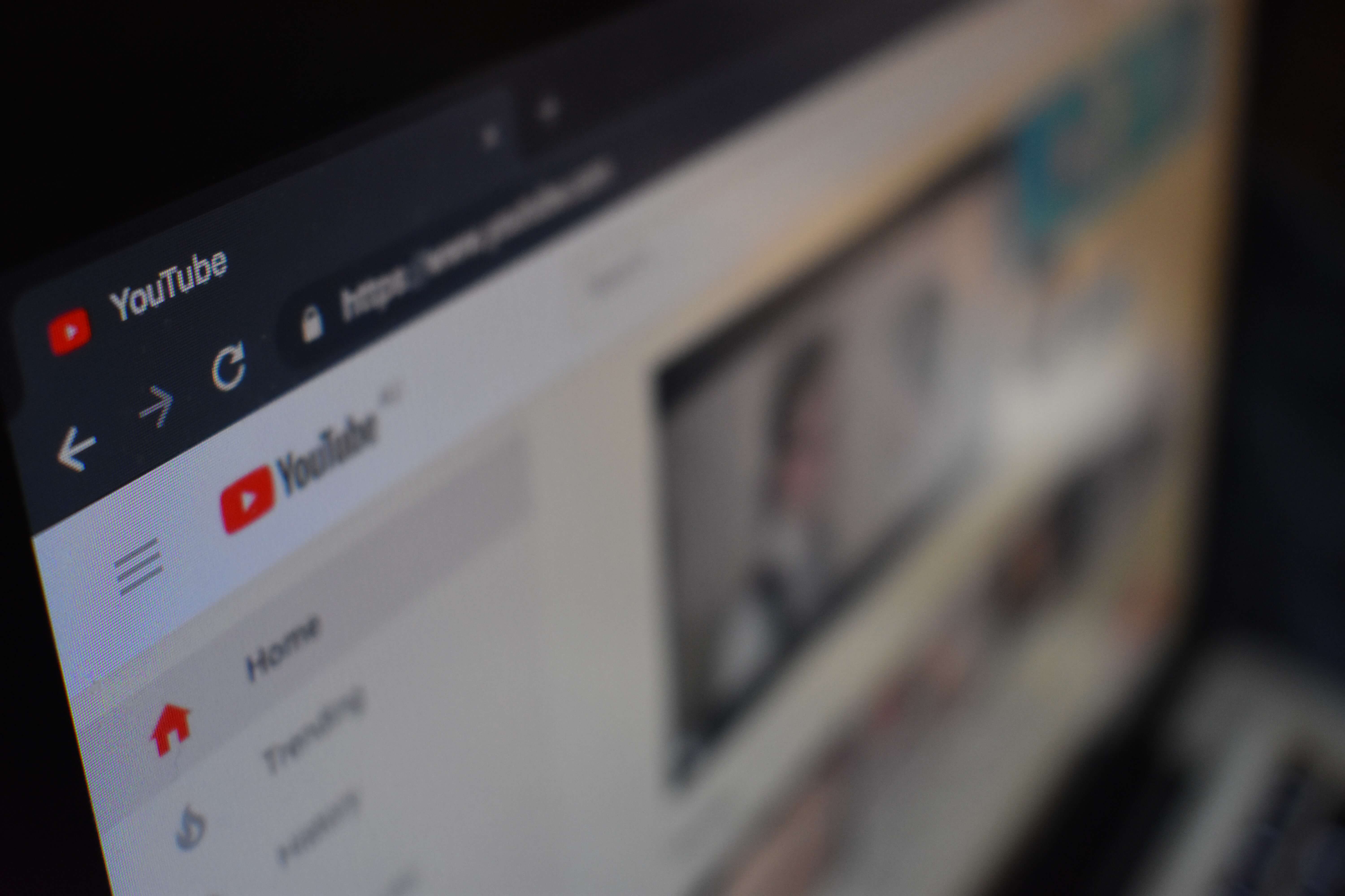 Как накрутить подписчиков в YouTube в 2025